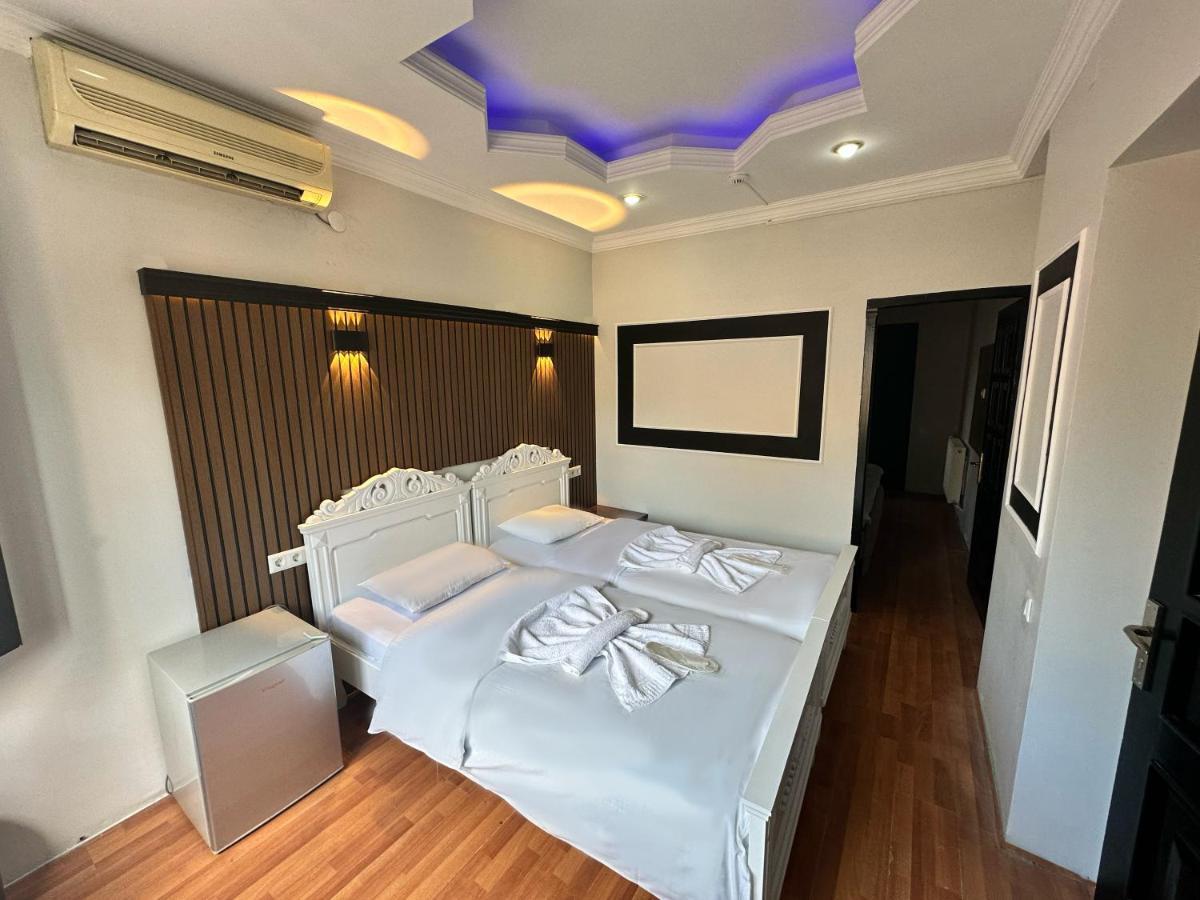 My Metropol Hotel Batumi Esterno foto