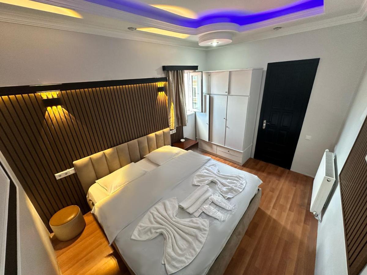 My Metropol Hotel Batumi Esterno foto