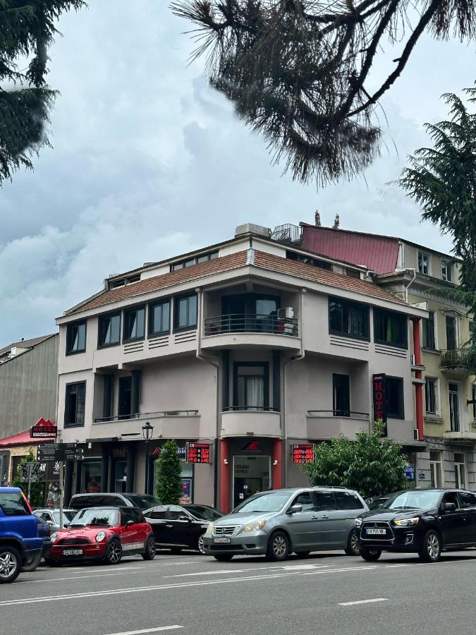 My Metropol Hotel Batumi Esterno foto